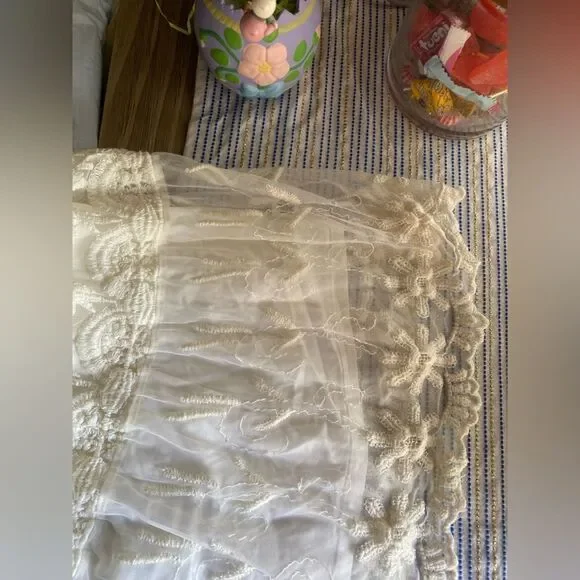 Sundance Embroidered Beige Short Sleeve Lace Mesh Blouse Sz M  Boho Lined - Picture 10 of 15